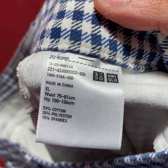 Uniqlo checkered jeggins size XL - Picture 2 of 2